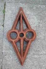 Gietijzeren anker, sierlijke gietijzeren trekstang (nooit ge, Diensten en Vakmensen, Gevelrenovatie en Voegers, Gevelrenovatie