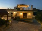 Kreta: Villa, Gastenverblijf en Studio, zoutwaterzwembad.