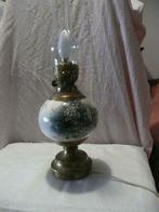 Antique lampe à pétrole (Quinquet) en porcelaine anglaise