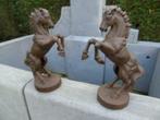statue d un cheval cabré en fonte pat brun, Jardin & Terrasse, Animal, Autres matériaux, Enlèvement ou Envoi, Neuf