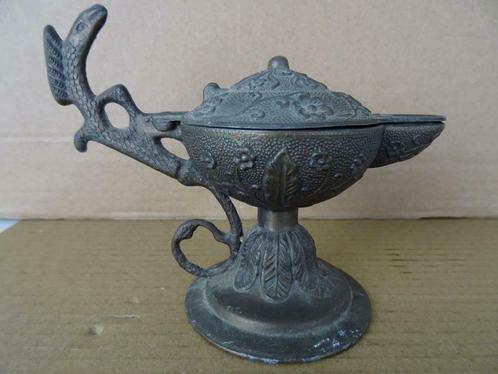 Antieke olielamp antiek koperen olielampje griffioen 1950, Antiek en Kunst, Antiek | Verlichting, Ophalen of Verzenden