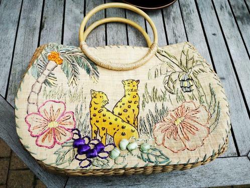 retro tas rotan handgemaakt Philippines, Handtassen en Accessoires, Tassen | Damestassen, Zo goed als nieuw, Overige kleuren, Ophalen of Verzenden