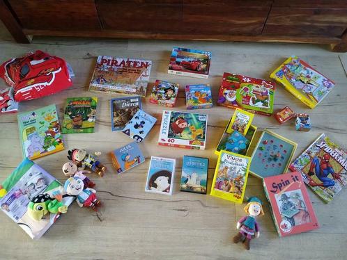 Groot pakket KLEINZOON 26x dekbed/puzzel/spel/dvd/boek/pluch, Kinderen en Baby's, Speelgoed | Houten speelgoed, Ophalen of Verzenden