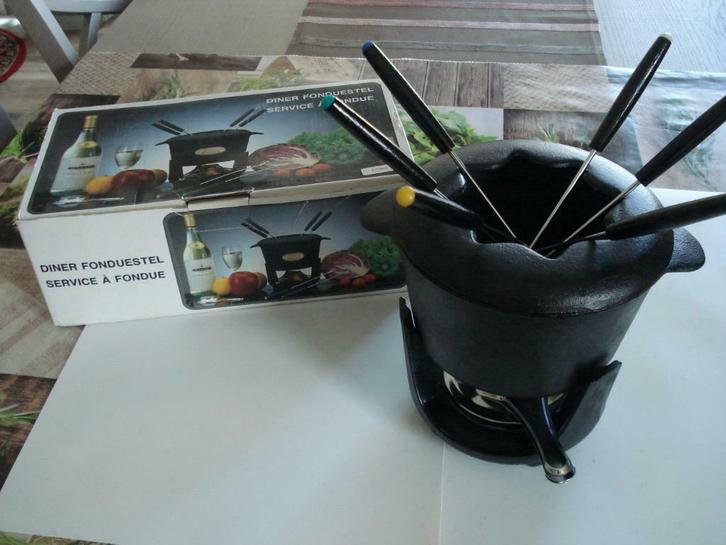 2 Fondue stellen, Elektronische apparatuur, Gourmetstellen, Gebruikt, 4 t/m 7 personen, Ophalen