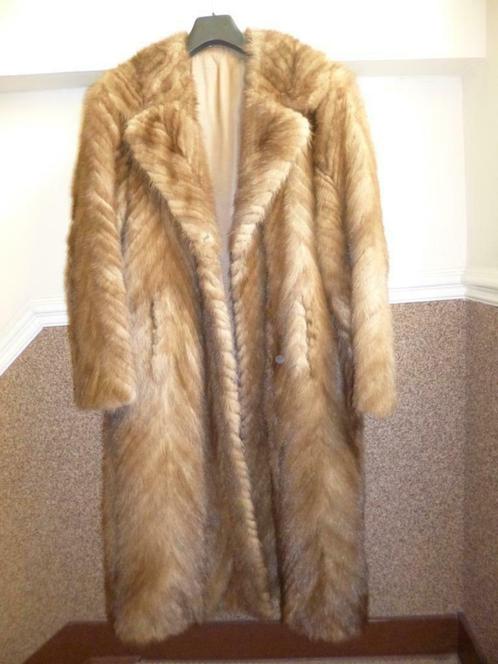 Manteau en vison beige-rosé/brun - taille M/L. Fourrure impe, Vêtements | Femmes, Vestes | Hiver, Porté, Beige, Enlèvement