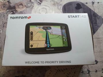 ② TomTom Via130 GPS — Navigation de voiture — 2ememain