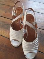 Witte vintage sandaaltjes 1970 maat 37, Vêtements | Femmes, Chaussures, Porté, Vintage, Enlèvement ou Envoi, Blanc