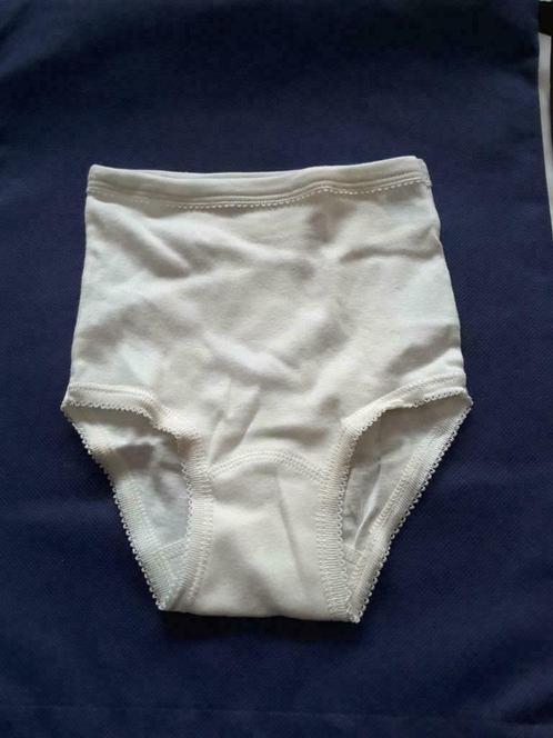 ② slip - culotte fille taille 4 ans - 102 blanche Petit Bateau