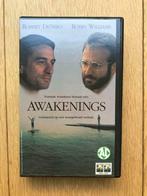 VHS Video - Awakenings - Robert De Niro & Robin Williams, Ophalen of Verzenden, Zo goed als nieuw, Film, Overige typen