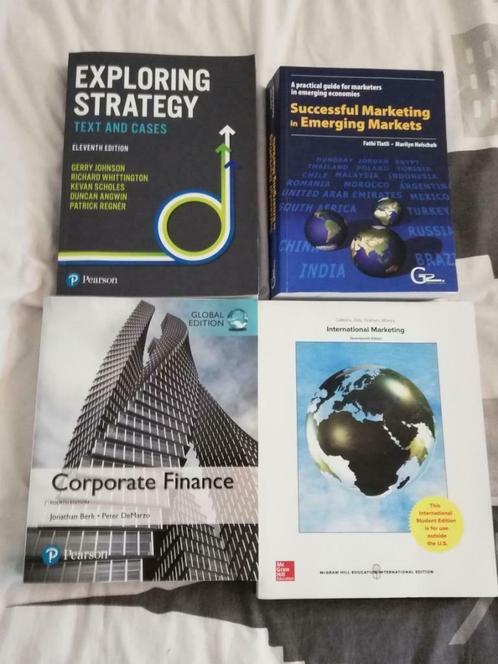 Livres université (Ichec et autres), Boeken, Economie, Management en Marketing, Zo goed als nieuw, Economie en Marketing, Ophalen