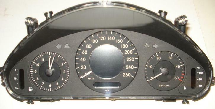 Herstel Snelheidsmeter Km teller MB CLK W211/ E CLASS Instru, Auto-onderdelen, Dashboard en Schakelaars, Mercedes-Benz, Gebruikt