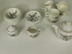 Thee/koffie + dessert servies Pinewood van W. H. Grindley GB, Ophalen, Zo goed als nieuw, Overige stijlen, Aardewerk