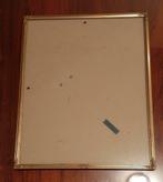 Cadre ancien métal doré 30x24cm, Enlèvement