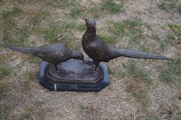 Couple de faisans en bronze sur socle en marbre 