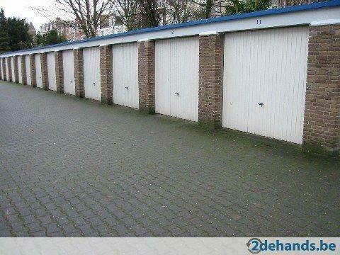 Te huur : garagebox(en) aan de kerk in Puurs, Immo, Garages & Places de parking