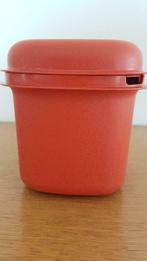 tupperware vierkante doos, Huis en Inrichting, Keuken | Tupperware, Ophalen, Gebruikt, Bruin, Bak of Kom