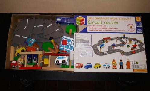 Jouet en bois – CIRCUIT ROUTIER, Enfants & Bébés, Jouets | Circuits, Circuit, Enlèvement