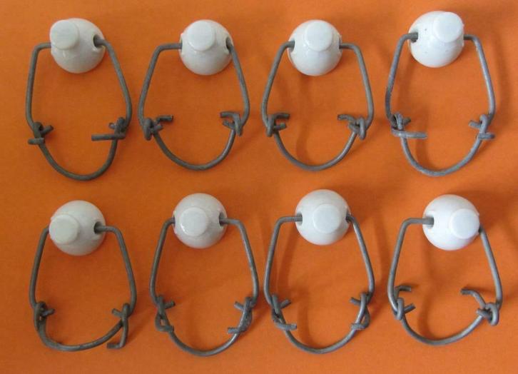 Porseleinen kliksluitingen, Antiek en Kunst, Antiek | Porselein, Ophalen of Verzenden