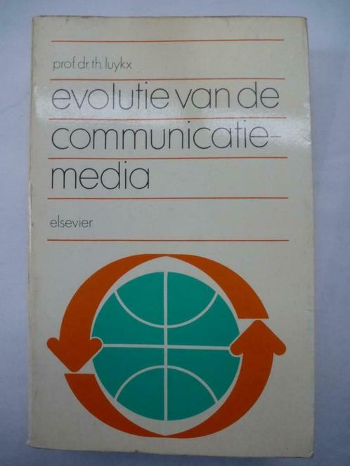 Evolutie van de communicatiemedia. T. Luyckx, 1978, 1e druk, Boeken, Studieboeken en Cursussen, Zo goed als nieuw, Hoger Onderwijs