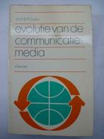 Evolutie van de communicatiemedia. T. Luyckx, 1978, 1e druk, Ophalen of Verzenden, Hoger Onderwijs, Zo goed als nieuw, Van In