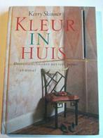 Kleur in Huis - Decoratietechnieken met verf, papier textiem, Ophalen of Verzenden, Zo goed als nieuw