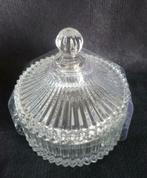 Bonbonnière en verre, Ophalen