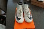 Voetbalschoenen maat 34, Sportschoenen, Ophalen of Verzenden, Zo goed als nieuw, Nike