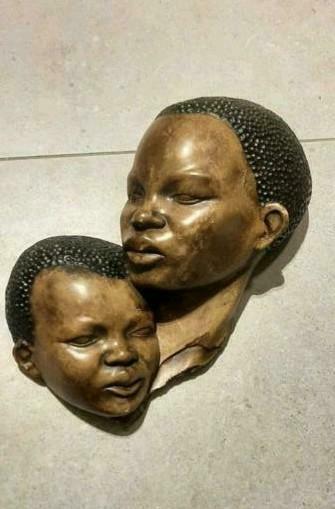 Prachtig Sculptuur moeder met Kind, Antiek en Kunst, Kunst | Beelden en Houtsnijwerken, Ophalen of Verzenden