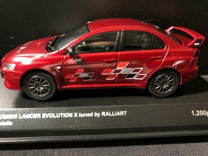 KYOSHO Mitsubishi Lancer Evo X tuned by RALLIART 1200 stuks, Hobby & Loisirs créatifs, Voitures miniatures | 1:43, Neuf, Voiture