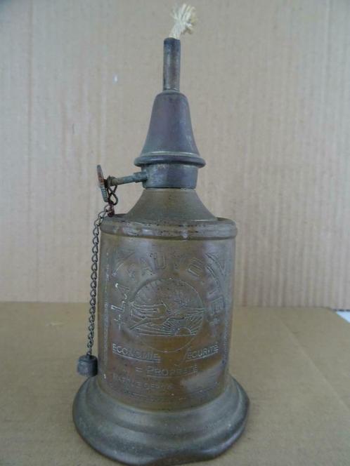 Lampe à huile ancienne lampe à huile antique La Fauvette FR, Antiquités & Art, Antiquités | Éclairage, Enlèvement ou Envoi