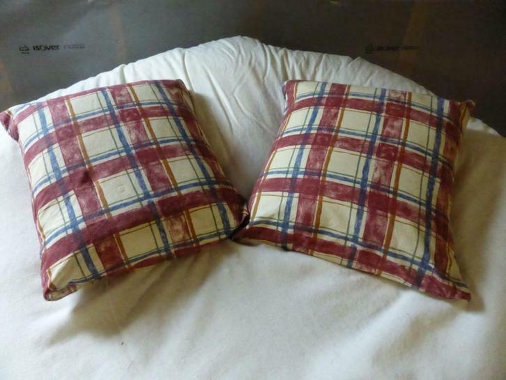 Decoratie - kussens, Maison & Meubles, Accessoires pour la Maison | Coussins, Comme neuf, Rouge, Carré, Enlèvement