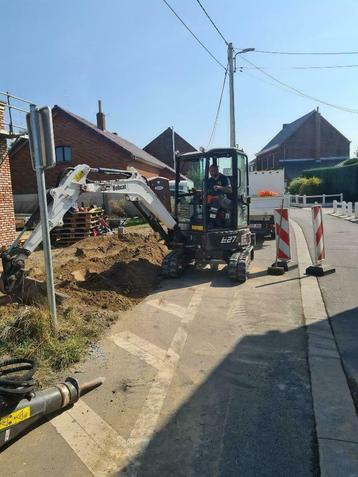 Location - Pelle 3T Bobcat E27z - Terrassement tranchée beschikbaar voor biedingen