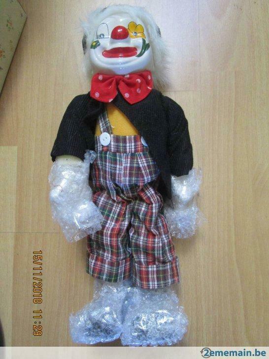 Clown joli souriant très coloré, Verzamelen, Poppen, Nieuw, Ophalen