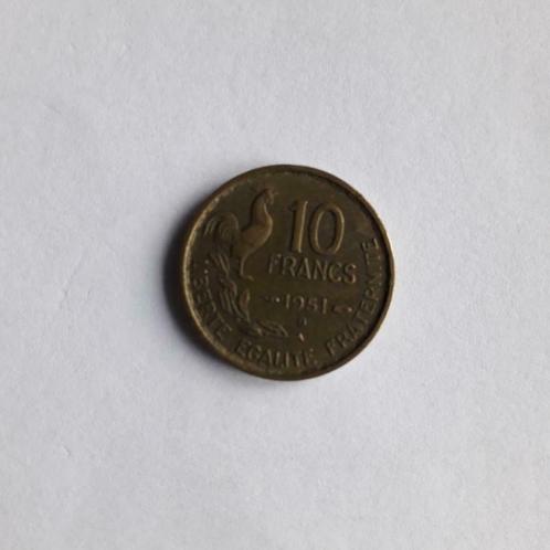 Frankrijk: 10 Franc 1951; 5 ct (2x); 10 ct (2x); 1/2 Fr 1974, Timbres & Monnaies, Monnaies | Europe | Monnaies non-euro, Monnaie en vrac