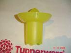 Tupperware citrus pers : past op elk potje, Huis en Inrichting, Ophalen of Verzenden, Zo goed als nieuw, Geel