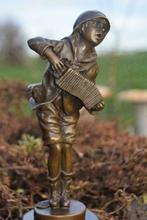 Le joueur d'accordéon ,statue en bronze signé sur socle marb, Antiquités & Art, Enlèvement ou Envoi, Bronze