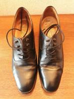 Chaussures noires (cuir) à lacets, Vêtements | Femmes, Comme neuf, Noir, Enlèvement ou Envoi, Chaussures à haut talons