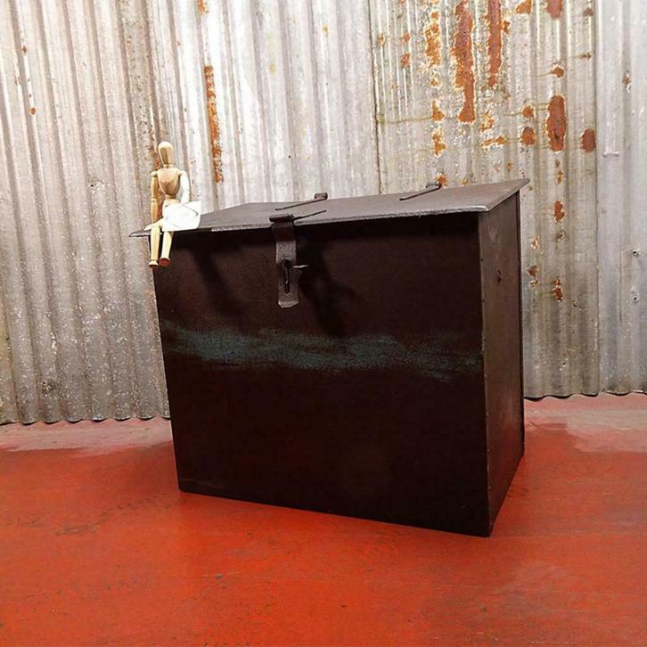 Metalen kist 2021-195, Antiek en Kunst, Curiosa en Brocante, Ophalen