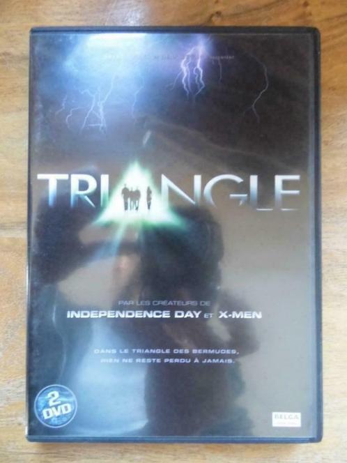 )))  Triangle  //  Mini série   (((, CD & DVD, DVD | TV & Séries télévisées, Action et Aventure, Tous les âges, Enlèvement ou Envoi