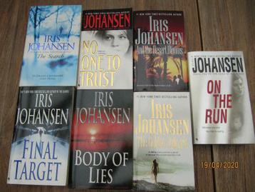 8 books by Iris Johansen, Enlèvement ou Envoi, Comme neuf, Iris Johansen