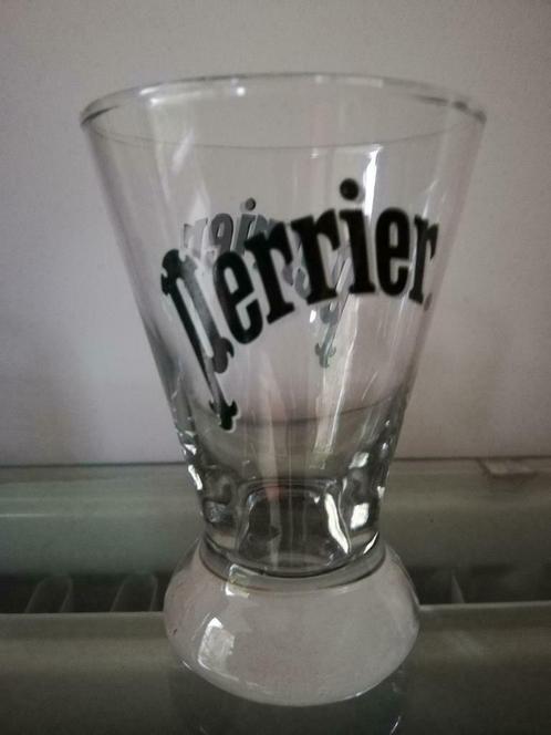 Glazen Perrier (in groene letters), Verzamelen, Glas en Drinkglazen, Zo goed als nieuw, Ophalen