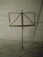 Muziekstaander voor partituur, Ophalen, Gebruikt