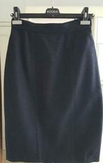 belle jupe droite noire classique doublée laine lisse 38, Vêtements | Femmes, Taille 38/40 (M), Enlèvement ou Envoi