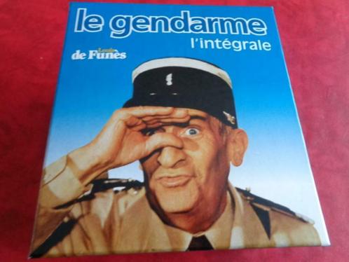 Cassette Vidéo -"Le Gendarme de Saint-Tropez Coffret, CD & DVD, VHS | Film, Autres genres, Enlèvement ou Envoi