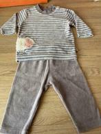 Warme pyjama Woody velours met schaap maat 6m / 68, Kinderen en Baby's, Nacht- of Onderkleding, Gebruikt, Jongetje of Meisje, Ophalen of Verzenden