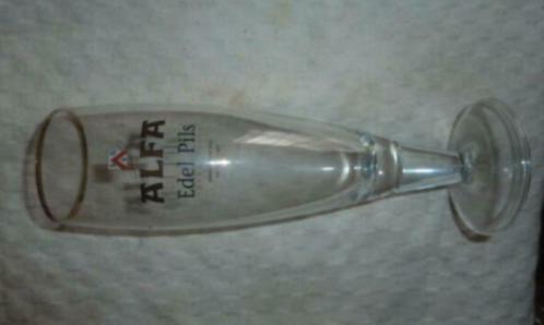 # bier glas ALFA EDEL PILS ' natuurzuiver uit Limburgse bron, Verzamelen, Glas en Drinkglazen, Gebruikt, Bierglas, Ophalen of Verzenden