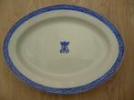 plat porcelaine de tournai monogramme a la grec avec couronn, Ophalen of Verzenden