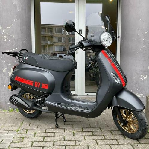 GTS Toscana Dynamic 2022 EURO 5, Vélos & Vélomoteurs, Scooters | Marques Autre, Neuf, Classe A (25 km/h), Enlèvement ou Envoi