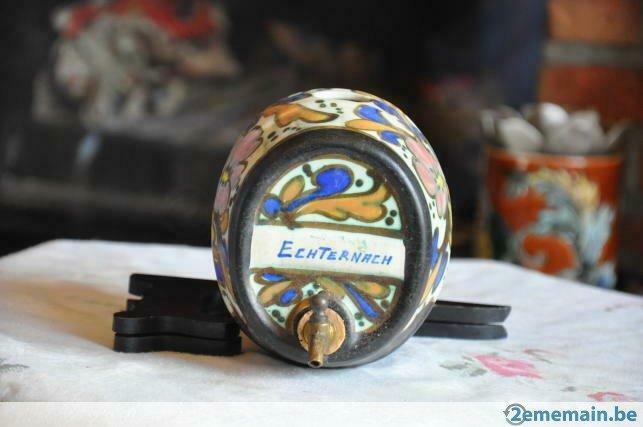 tonneau en faience decor fleur, Antiek en Kunst, Antiek | Keramiek en Aardewerk