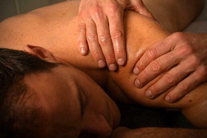 Massage californien relaxant Bruxelles - Masseur, Diensten en Vakmensen, Welzijn | Masseurs en Massagesalons, Ontspanningsmassage